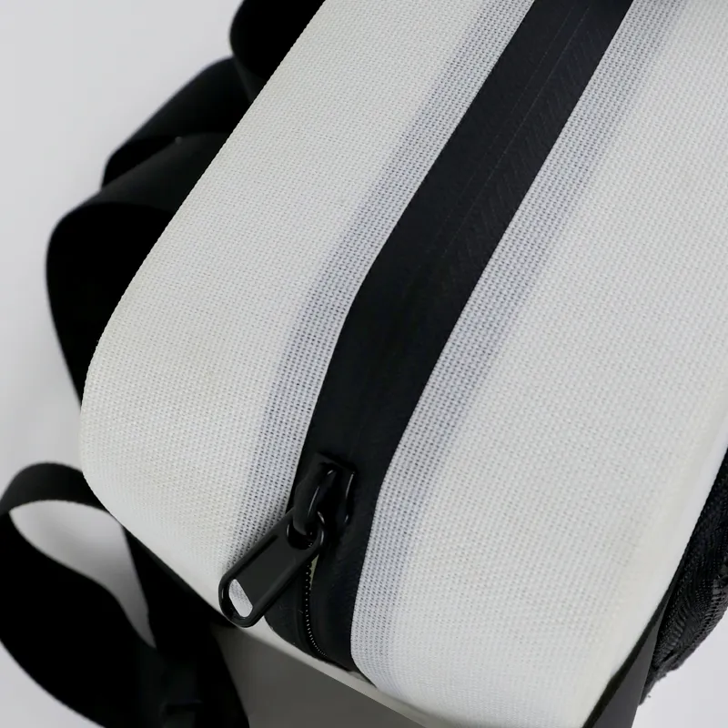 Leyi Waterproof Material PVC Nylon Waleyi Waterproof Crossbody Bags for Men Crossbody Bag Custom Mens Crossbody Chest Bag Chest